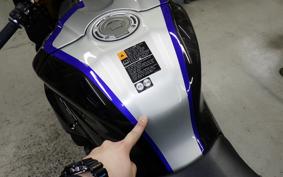 YAMAHA YZF-R1 M 2021
