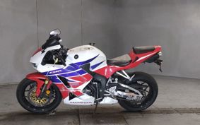 HONDA CBR600RR 2014 PC40