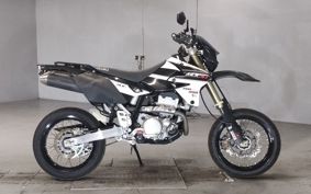 SUZUKI DR-Z400SM SK44A