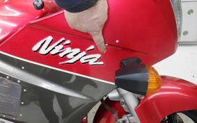 KAWASAKI GPZ400R 1988 ZX400D