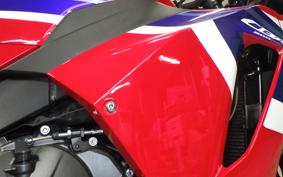 HONDA CBR600RR 2024 PC40