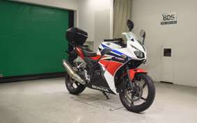 HONDA CBR250R GEN 3 2015 MC41