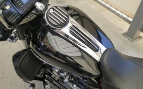 HARLEY FLHX1580 2013 KBM