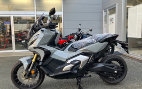 HONDA X-ADV 750 2025 RH10