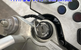 YAMAHA R1-Z