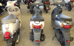 SUZUKI LET's 4 CA45A