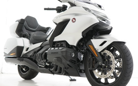 HONDA GL 1800 GOLD WING TOUR DCT 2025 SC79