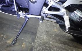 YAMAHA YZF-R1 2012