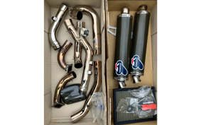 DUCATI  DUCATI MONSU MANY S4RSTESU MANY  -STROKE RE MANY  2009 ZDMM417AA6B