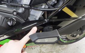 KAWASAKI ZX-25R ZX250E