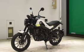 BENELLI レオンチーノ250