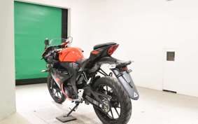 SUZUKI GSX-R125
