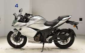 SUZUKI ｼﾞｸｻｰ250SF