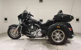 HARLEY FLHTCUTG TRIKE 2014