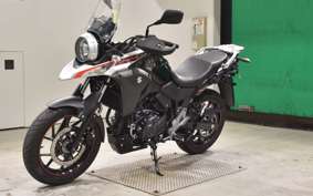 SUZUKI Vｽﾄﾛｰﾑ250A