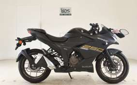 SUZUKI GIXXER 250 SF