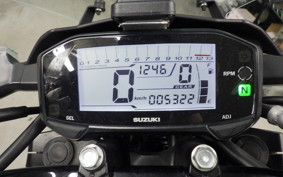 SUZUKI GSX-S150 2013
