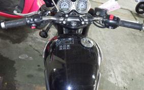 TRIUMPH BONNEVILLE T100 2025