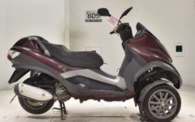 PIAGGIO MP3 250