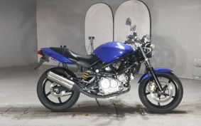 HONDA VTR 250 MC33