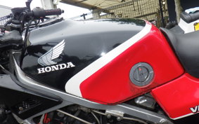 HONDA VF750F 1983 RC15