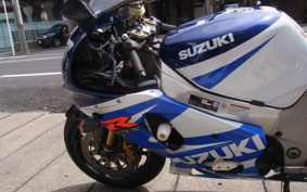 SUZUKI GSX-R1000 2001 GT74A