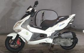 PGO G-MAX125 ..