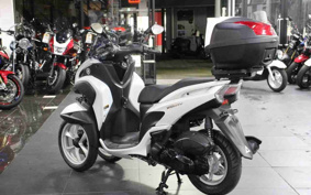 YAMAHA TRICITY 125 SE82J