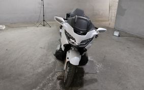 HONDA GL1800 TOUR DCT SC79