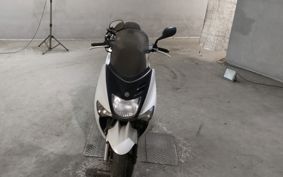 YAMAHA MAJESTY 125 SE27