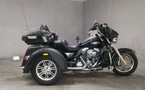 HARLEY  HARLEY FLHTCUTG1690 TRIKE  MAL