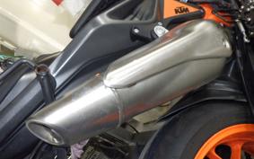 KTM 890 DUKE R 2023