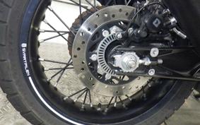 HUSQVARNA SVARTPILEN 125 2016