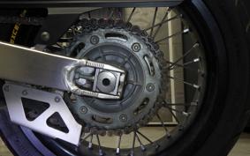 SUZUKI DR-Z400SM 2005 SK44A