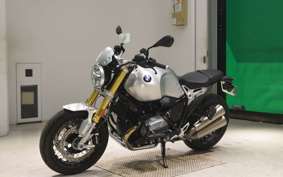 BMW R NINE T 2024
