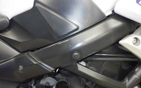 SUZUKI GSR750 2011