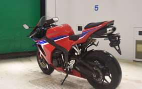 HONDA CBR600RR 2024 PC40