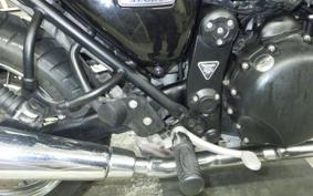 TRIUMPH THUNDERBIRD 900 2004