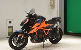 KTM 1290 SUPER DUKE R 2021