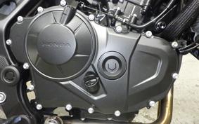 HONDA CB750 HORNET 2025 RH24