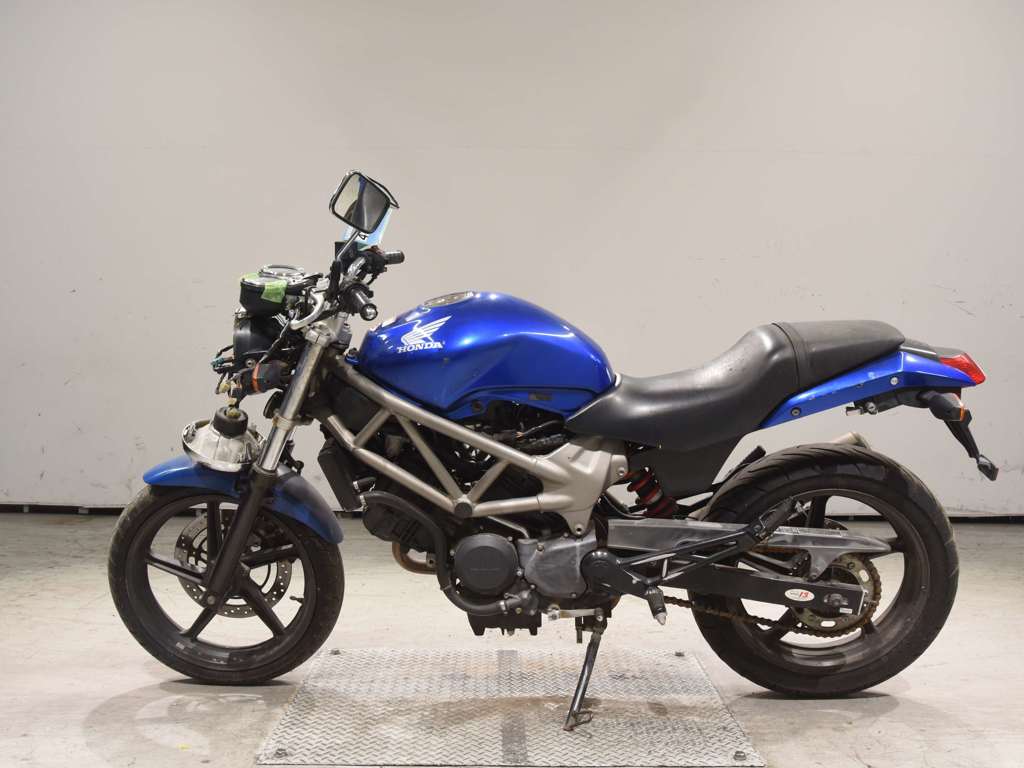 Фото Honda VTR 250 Gen. 2 2013 с японского аукциона
