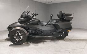 BRP CAN-AM SPIDER RT ..