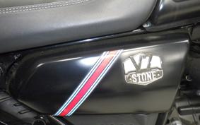 MOTO GUZZI V7 STONE 2022