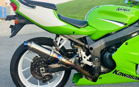 KAWASAKI NINJA ZX-7R 2001 ZX750P