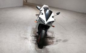 YAMAHA YZF-R1 RN09