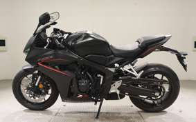 HONDA CBR650R E-Clutch 2018 RH17