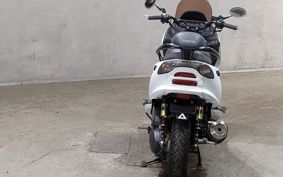 YAMAHA MAJESTY 125 SE27