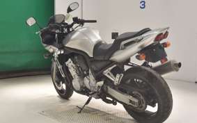 YAMAHA FZS1000 FAZER 2004
