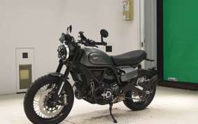 DUCATI SCRAMBLERナイトシフト 2022