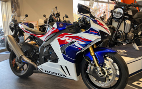 HONDA CBR1000RR-R FB 2022 SC82